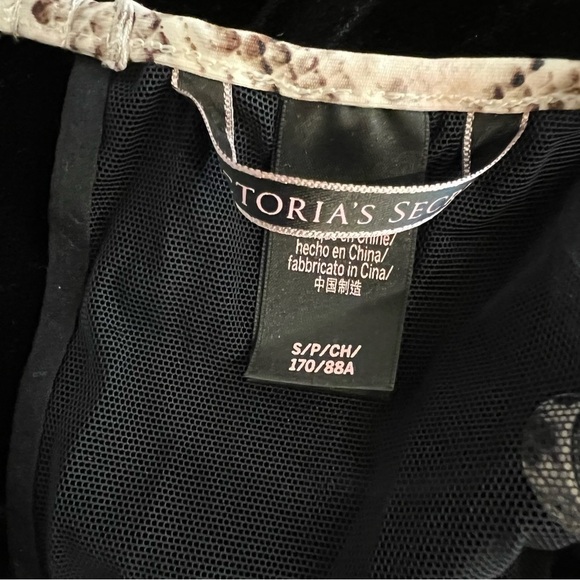 Victoria’s Secret velvet body suit, backless, sleeveless, animal print trim,S - Picture 4 of 16